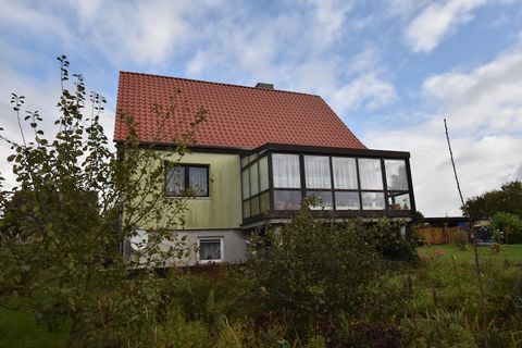 Przytulny apartament rodzinny znajduje się na wsi i cicho w małej wiosce Brusow w małym miasteczku Kröpelin. Ten 2-pokojowy apartament znajduje się w piwnicy domu jednorodzinnego z ogrodem i trawnikiem i może pomieścić max. 4 osoby dorosłe + 1 dzieck...