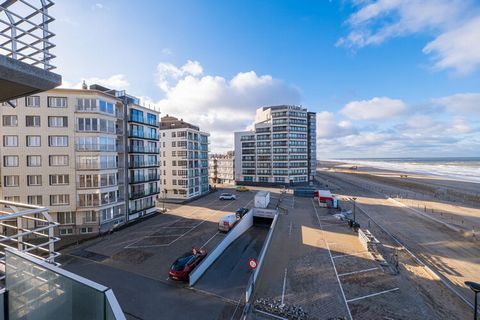 Das Studio befindet sich im 3. Stock und ist mit einem Schlafbereich (mit Etagenbetten) ausgestattet.   Es gibt ein gemütliches Wohnzimmer (mit Schlafsofa für 2 Personen), von wo aus Sie einen herrlichen Blick auf das Meer genießen können, eine voll ...