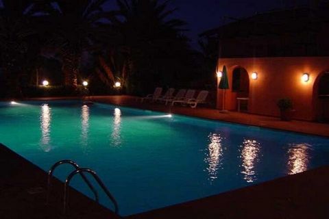 Este es el lugar perfecto para unas excelentes vacaciones en la Calabria italiana. Este apartamento con acceso a una piscina comunitaria es ideal para unas vacaciones en familia bajo el sol Pasee por la hermosa región o visite los numerosos pueblos p...