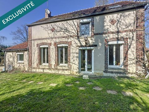 à découvrir, environnement nature, proche Cerisiers, Maison d'habitation rurale rénovée d'environ 170m² comprenant au rdc Entrée sur cuisine aménagée équipée, véranda chauffée, wc séparé avec lave mains, buanderie, vaste séjour/salon avec cheminée in...