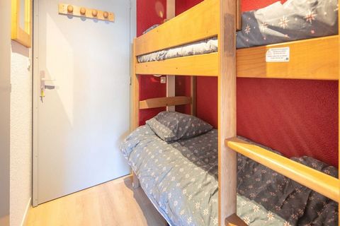 Un grazioso monolocale perfetto per le vacanze in montagna, questa compatta casa vacanze può ospitare fino a quattro persone in un luminoso spazio di 19 m². Ideale per coppie o piccole famiglie, il monolocale dispone di un balcone privato con vista s...
