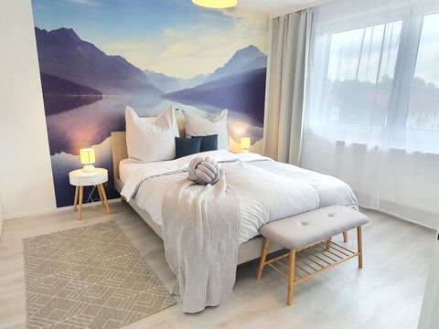 Helles 2-Zimmer Apartment mit Küche, Bad, Balkon im skandinavischen Stil im Zentrum von Essen inklusive WLAN! Die Wohnung befindet sich im zweiten Obergeschoss eines sehr gepflegten Mehrfamilienhauses. Die Wohnung ist ausgestattet mit einem großzügig...